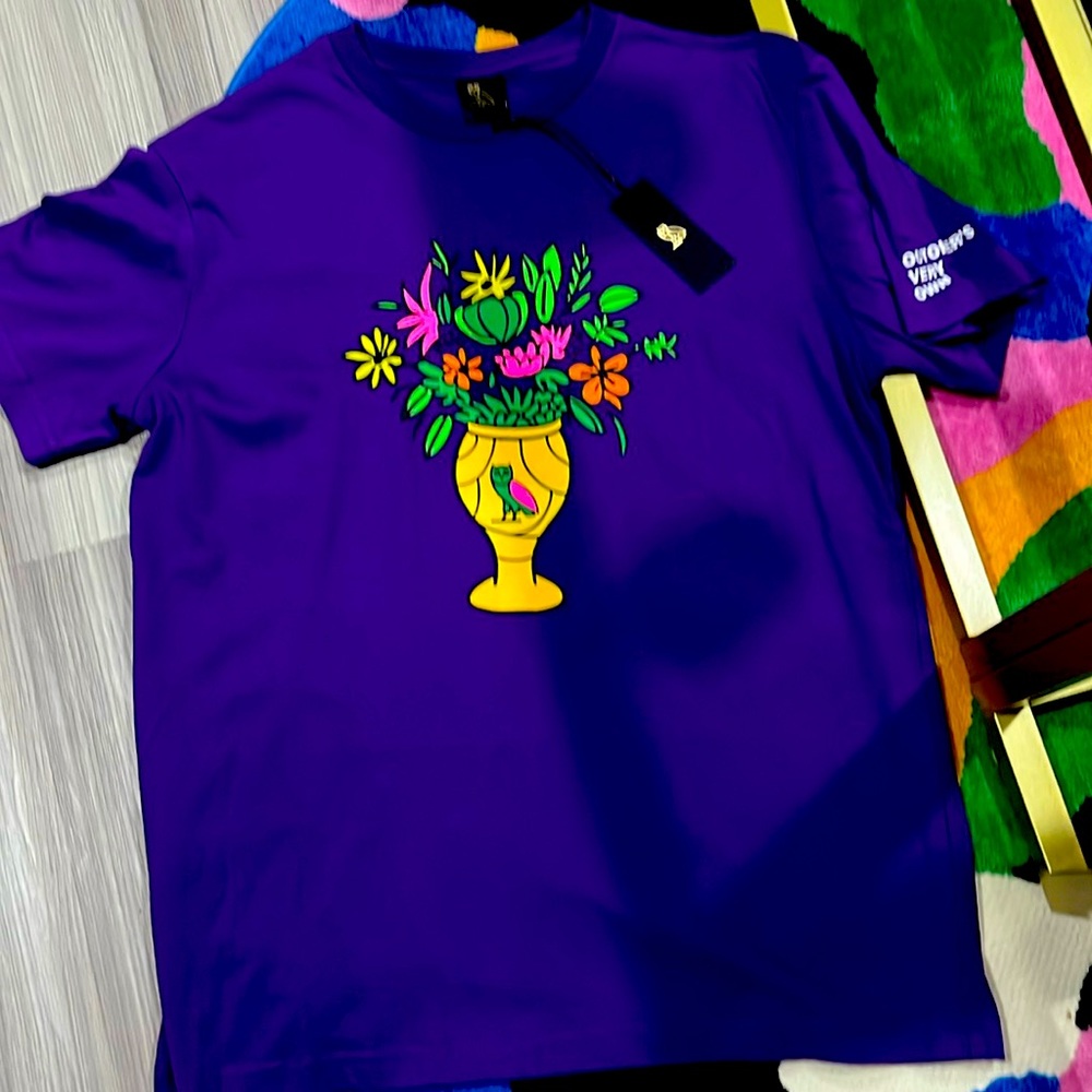 T-shirt for sale for men 100% authentic for everyday dark purple